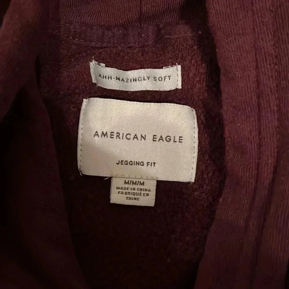 American Eagle Sweatshirt - Picture 2 of 3